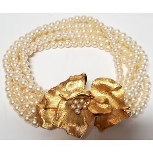 VTG Crown Trifari Signed Bracelet 5 String Faux ivory Pearls Center Gold Flower